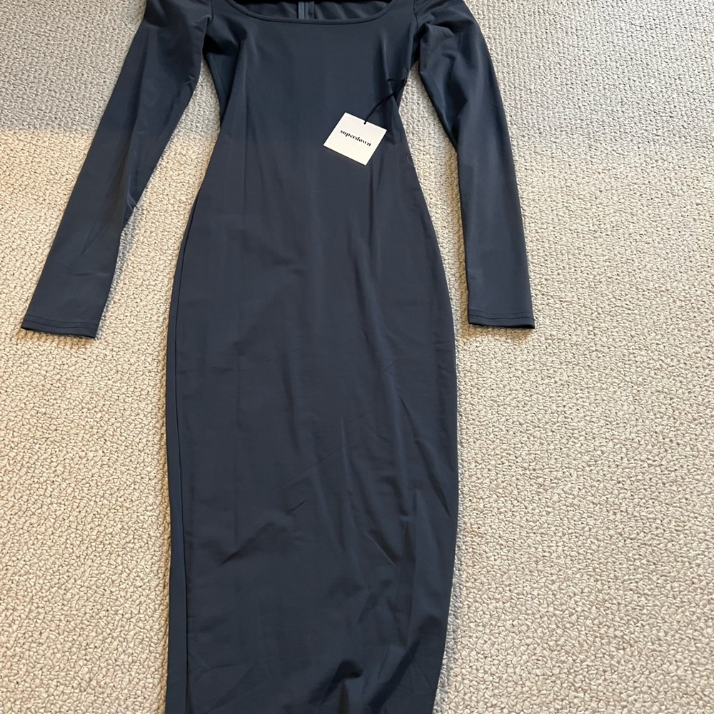 Dress - Picture 2 of 6
